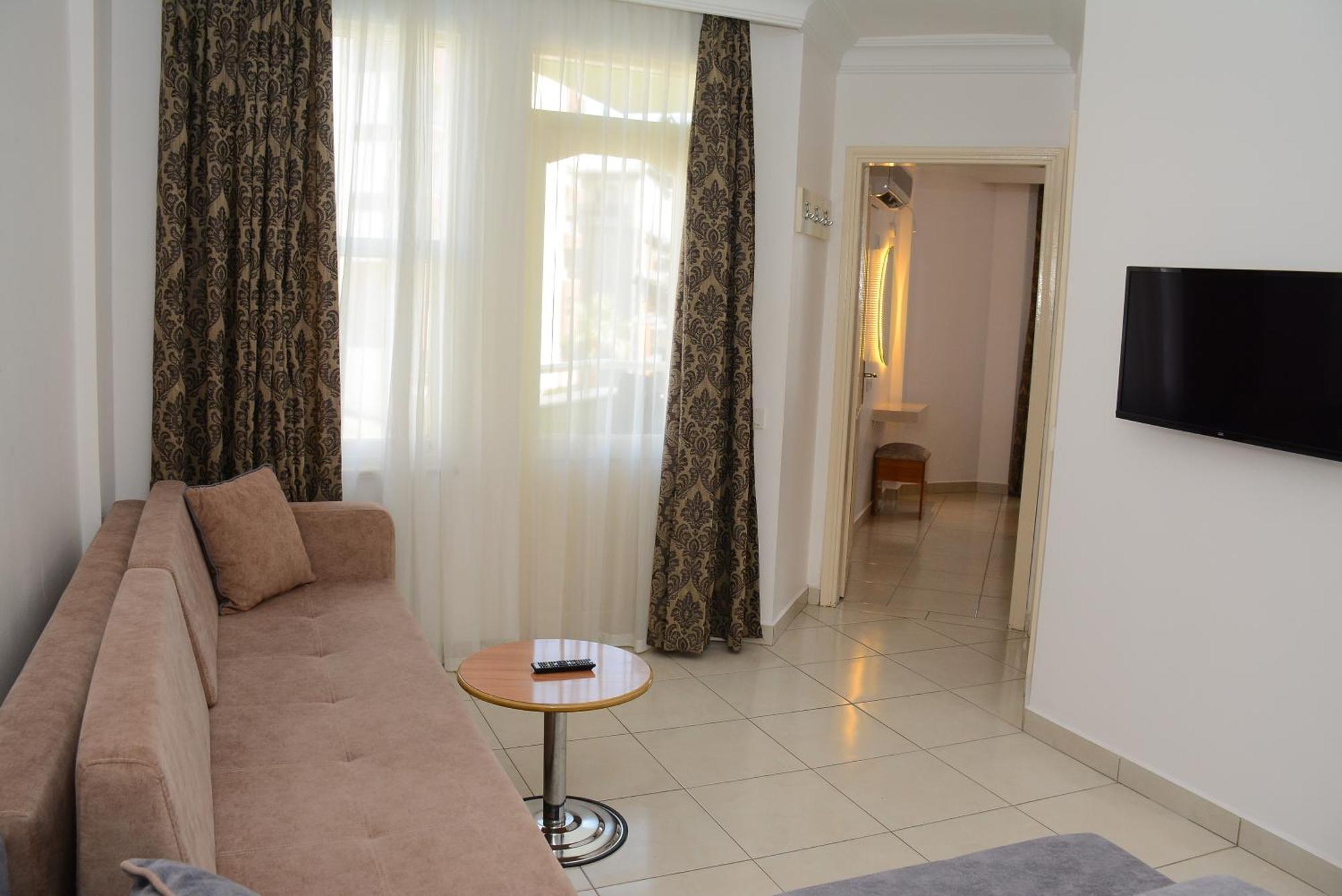 Almera Park Apart Otel 3*