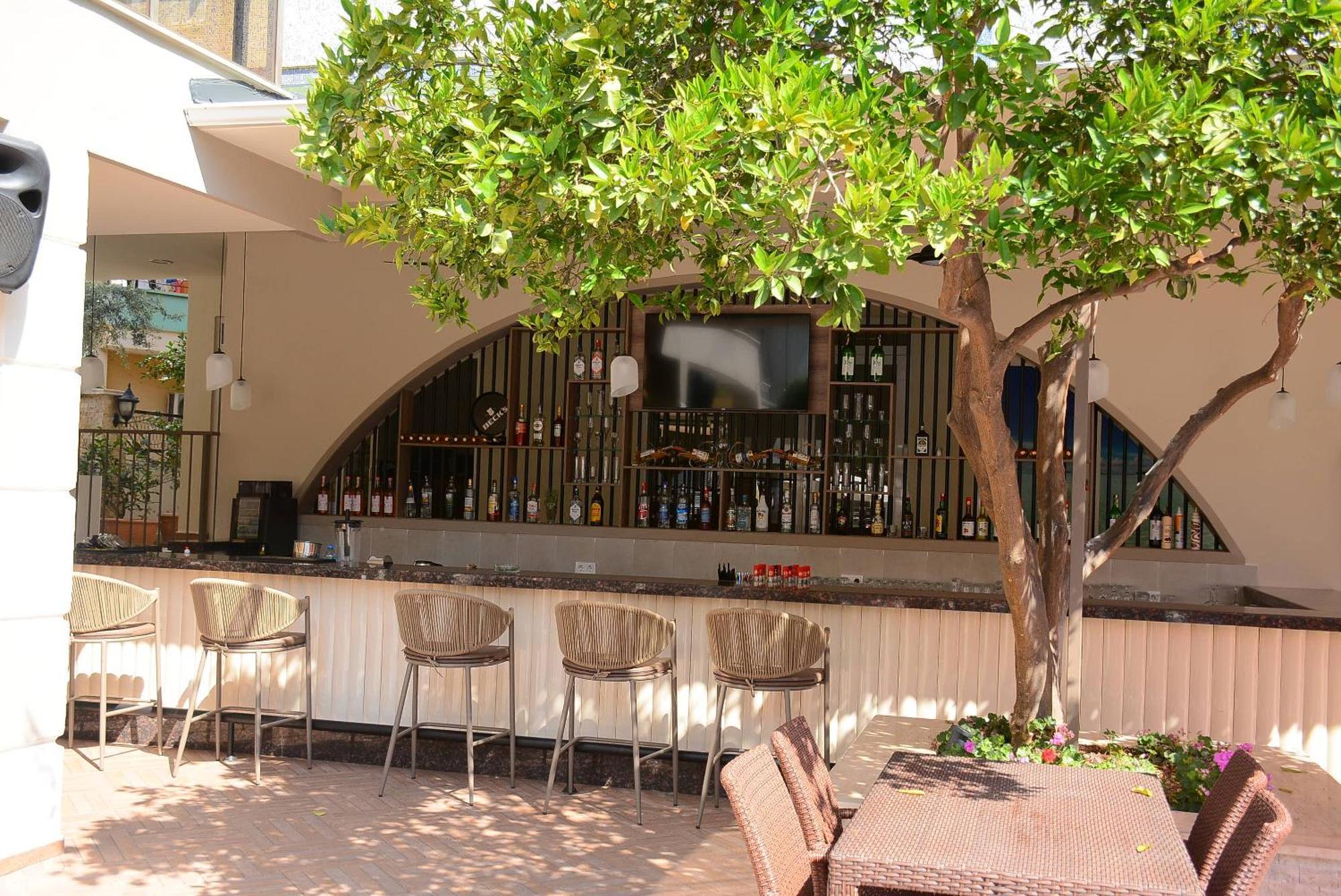 Apart Otel Almera Park