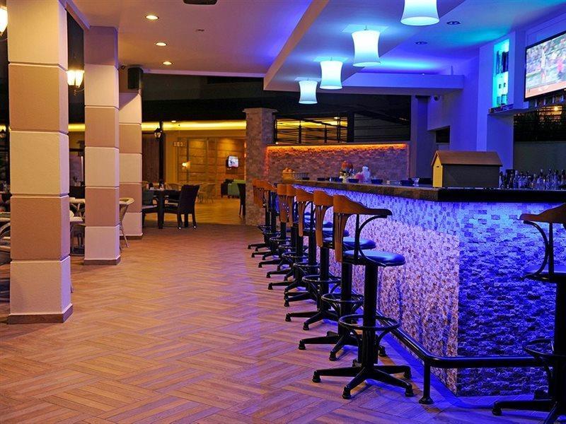 Apart Otel Almera Park 3*