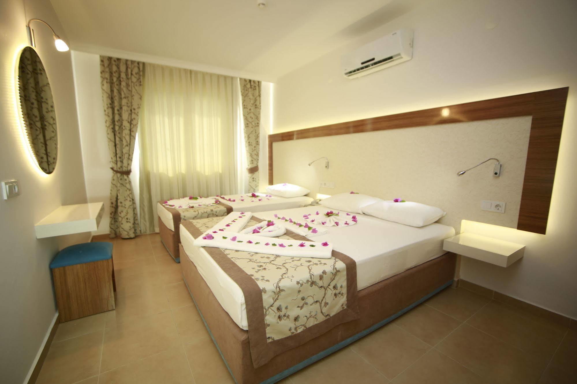 Almera Park Apart Otel 3*