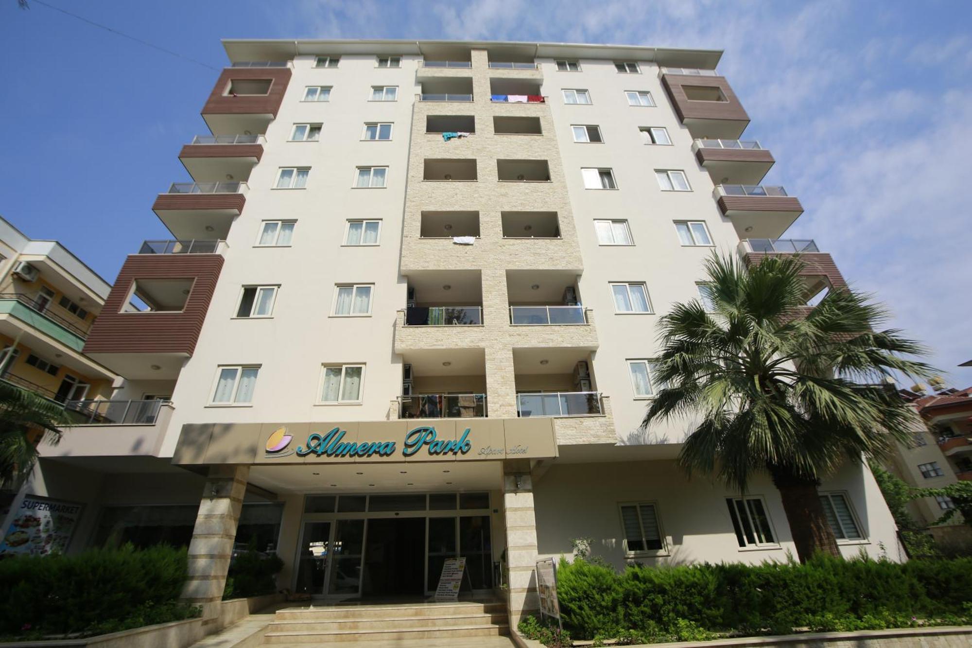 Aparthotel Almera Park