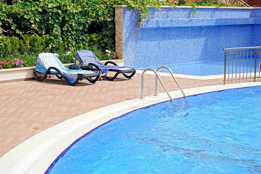 Almera Park Hotel de apartamente